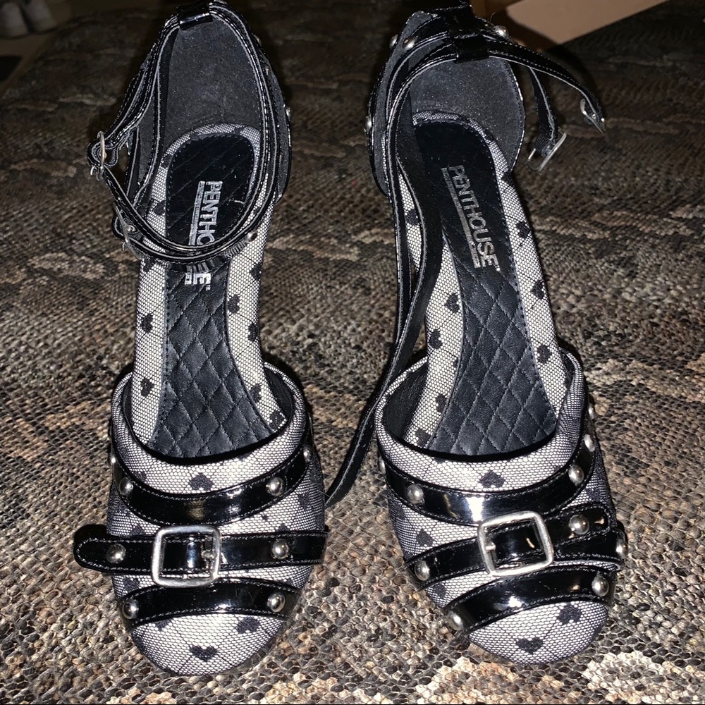 Penthouse silver and black heart high heel size 6